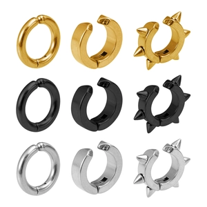Set de 9 earcuffs de acero inoxidable en dorado, negro y plateado para orejas sin piercing