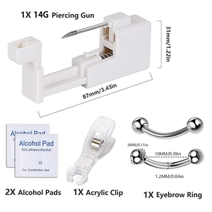 Vista detallada del kit de perforación 14G con pistola, anillo de ceja y toallitas de alcohol