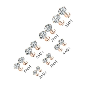 Détail de boucles d'oreilles or rose avec zircons ronds, tailles de 2 mm à 8 mm