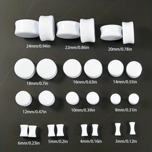 Weiße Acryl-Ohrplugs in Herzform, erhältlich in verschiedenen Größen von 3 mm bis 24 mm