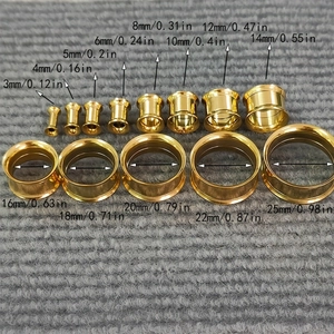 Set aus polierten goldenen Edelstahltunneln in Größen von 3mm bis 25mm zum Dehnen