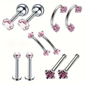 Gedetailleerde set van 10 roestvrijstalen piercings met roze zirkoonsteen inleg