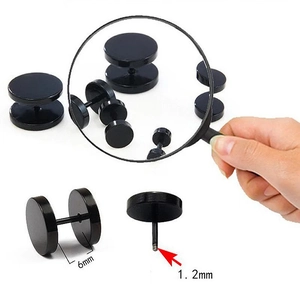 Pendientes de barra negros de acero quirúrgico con calibre de 1,2 mm y ancho de 6 mm