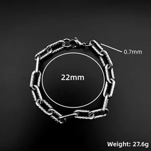 Massives Gliederkette Armband aus Edelstahl mit strukturierter Gravur und Karabinerverschluss