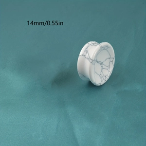 Détail du tunnel d'oreille en turquoise blanche de 14mm avec dimensions et texture marbrée
