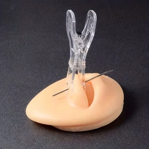 Professional Acrylic Body Piercing Clamps Tool Triangular Round Opening Pliers Auxiliary Piercing Tool For Ear Nose Lip