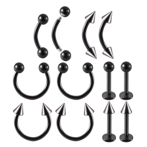 Dettaglio macro del set da 12 piercing in acciaio inossidabile nero con filettatura