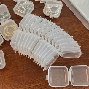 Mini transparent plastic jewelry storage boxes with latch lid for earrings and small beads