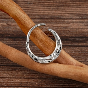 Polished silver F136 titanium hinged segment ring with hammered texture for nose and ears