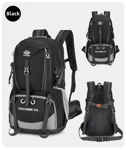 Viste dettagliate dello zaino da trekking nero da 50L con logo VANAHEIMR e marchio 50L