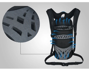 Detailaufnahme der atmungsaktiven Mesh-Polsterung und des Belüftungssystems am Radrucksack