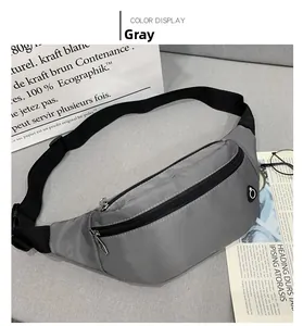 Detailansicht der wasserabweisenden grauen Sport-Gürteltasche mit Doppel-Reißverschluss