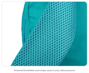 Détail de la bandoulière de sac à dos avec maille alvéolée respirante et confort