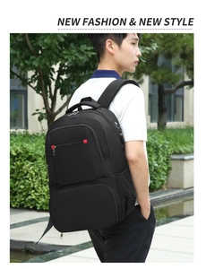 Détail du sac à dos isotherme en Oxford noir avec port USB et poche latérale en filet