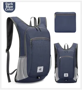Dunkelblauer faltbarer Outdoor-Rucksack mit Ansicht im entfalteten und kompakten Zustand