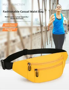 Gelbe Bauchtasche mit mehreren Fächern beim Joggen an einer Läuferin im Außeneinsatz