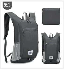 Faltbarer dunkelgrauer Outdoor-Rucksack mit Front-, Seitenansicht und Packmaß-Detail