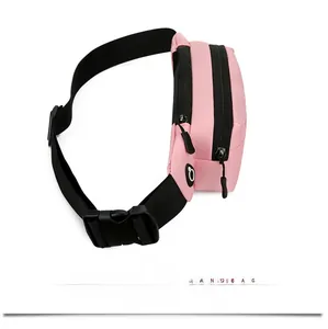 Vista laterale del marsupio in nylon rosa con due scomparti con zip e fibbia regolabile