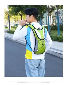 Outdoor cycling backpack in fluo green with reflective strips for hiking and hiking safety