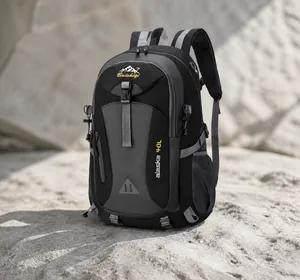 Side view detail of 40L outdoor backpack with adjustable straps and mesh side pocket