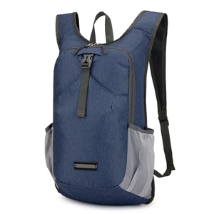 Sac à dos de cyclisme imperméable bleu foncé avec bretelles respirantes et tissu durable