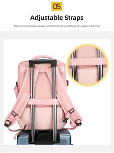 Rosa Reise-Rucksack mit integriertem Gepäckgurt zur einfachen Befestigung am Koffer