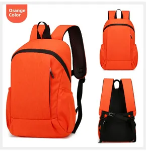Vue sous trois angles montrant l'avant, l'arrière et le côté de ce sac à dos orange léger