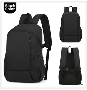 Détails du sac à dos de sport noir avec bretelles rembourrées et poches filet latérales