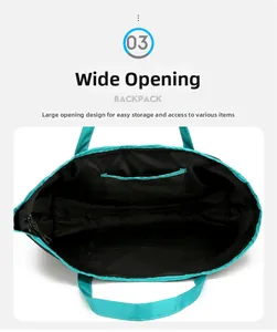 Vue détaillée du grand compartiment intérieur et de la poche zippée du sac de voyage