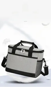Détail du sac isotherme léger en tissu oxford gris avec poignée et bandoulière