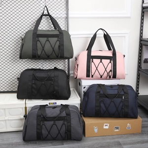 Bolso de viaje grande para gimnasio o viajes cortos disponible en cinco colores de nailon