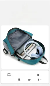 Détail de l'intérieur d'un sac à dos grande capacité avec compartiment ordinateur