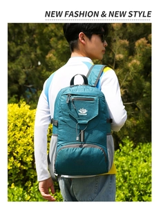 Sac à dos de randonnée turquoise avec maille respirante et tissu très résistant