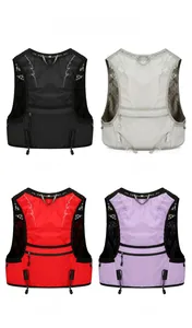 Gilet idratazione traspirante da corsa disponibile nei colori nero, grigio, rosso e viola
