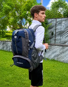 60L outdoor wandelrugzak in marineblauw en grijs met multi-compartiment design