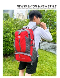 50L outdoor wandelrugzak in rood en grijs van duurzaam nylon met diverse opbergvakken