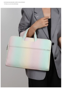 Detailansicht der leichten Laptoptasche mit Regenbogenverlauf und V-förmiger Steppung