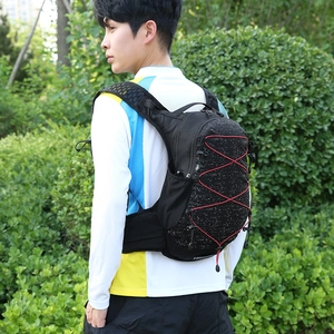 Waterproof hydration vest for trail running and cycling with reflective details