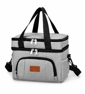 Details der grauen zweilagigen Kühltasche mit Netztasche und verstellbarem Schultergurt