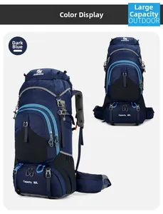 Détail d'un sac à dos de randonnée bleu foncé 80L avec sangles et boucles renforcées