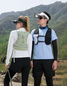 Atmungsaktive Laufweste mit mehreren Taschen und verstellbaren Brustgurten für Outdoor