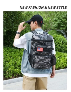 Outdoor-Kühlrucksack im Camouflage-Design mit Netztaschen und taktischem Flaggen-Patch