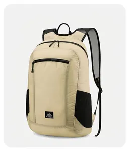 Vista laterale dello zaino da trekking beige leggero con tasche a rete e logo AZELA