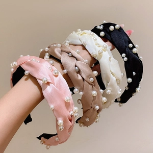 Serre-tête tressé en satin avec perles en rose, champagne, blanc et noir élégant