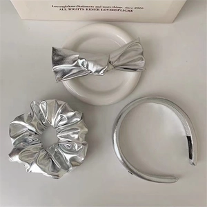 Metallic PU Leather Bow Hair Clip Scrunchies Padded Headband For Women Silver Pink Y2K Niche Design Hair Accessories