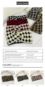 Vue détaillée du bandeau pied-de-poule montrant la texture du tricot et les dimensions