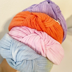 Set di fasce per capelli in maglia a coste con nodo intrecciato in viola arancio rosa e blu