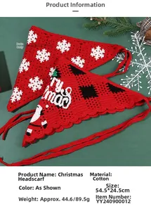 Détail du bandeau de Noël au crochet fait main avec motifs de Père Noël et flocons de neige