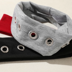 Breite elastische Stirnbänder in Schwarz, Grau und Rot mit silbernen Metallösen-Deko