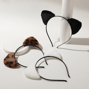 Cerchietti con orecchie di gatto in peluche nero, leopardo e bianco su basi